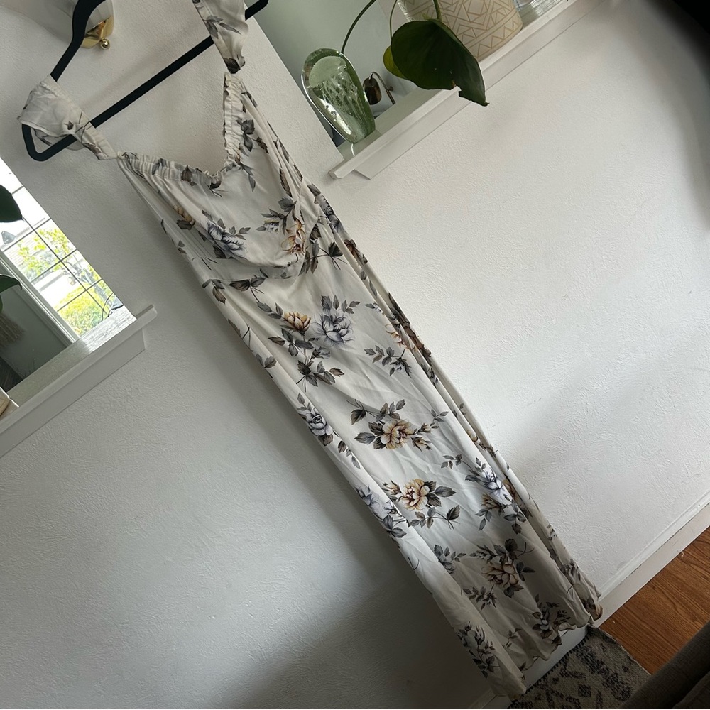 Flynn skye floral maxi dress white has some flaws festival shower xs